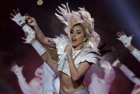 Lady Gaga iluminó la Super Bowl 2017 (FOTOS+VIDEO)