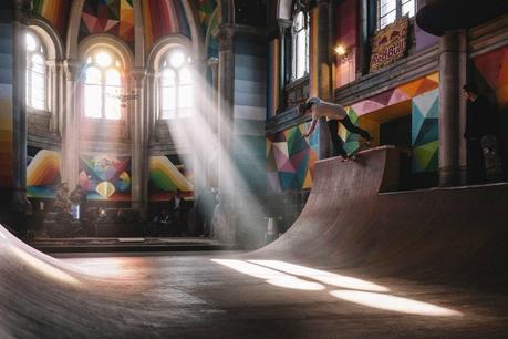 Una iglesia abandonada convertida en un impresionante skate park gracias al street art