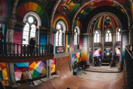 Una iglesia abandonada convertida en un impresionante skate park gracias al street art