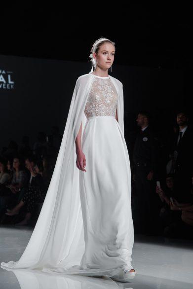 desfile rosa clará www.bodasdecuento.com