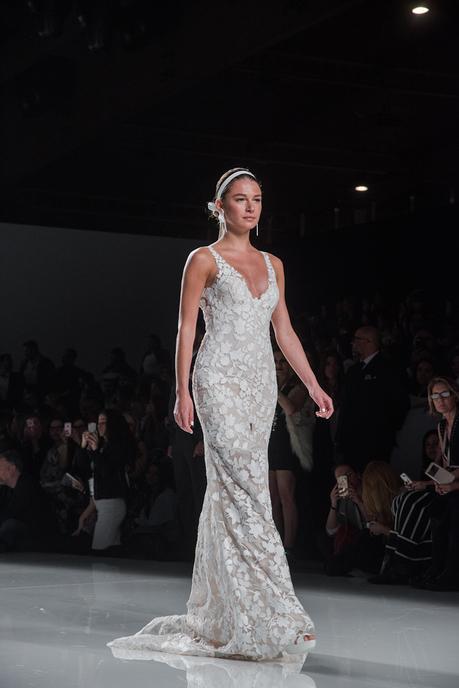 Desfile Rosa Clará Colección 2018 www.bodasdecuento.com