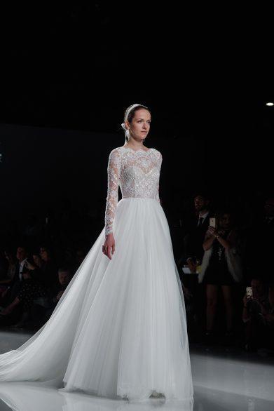 desfile rosa clará colección 2018 www.bodasdecuento.com