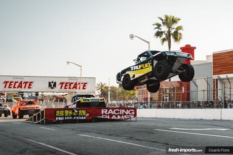 Stadium SUPER Trucks en Long Beach. ¿Alguien ha dicho que no puedan volar?