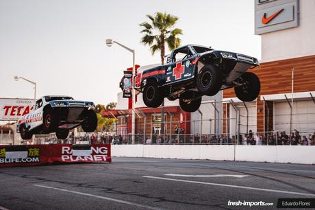 Stadium SUPER Trucks en Long Beach. ¿Alguien ha dicho que no puedan volar?