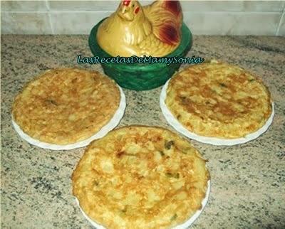 TORTILLA DE PATATAS CON PIMIENTO Y CEBOLLA