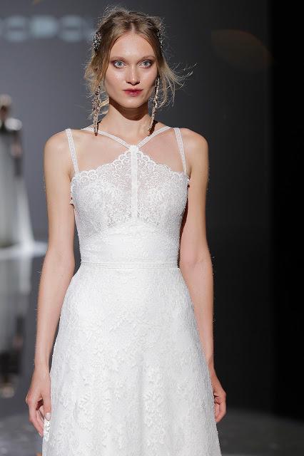 Metrópolis es la colección de novias 2018 de Jesús Peiró pensada para la mujer urbana y que quiere estar a la última