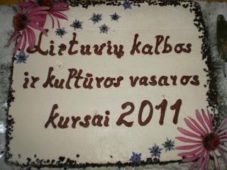 Poco pan y mucho circo