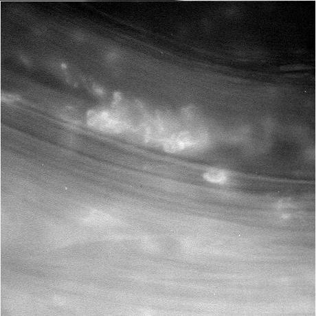 Primeras imágenes del Grand Finale de la sonda Cassini