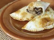 Empanadillas berenjena, manzana parmesano