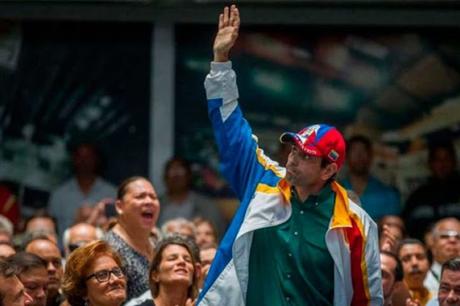 Capriles (@hcapriles)  Primero se van ellos que #Venezuela de la #OEA