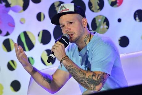 Residente (@Residente) cree que la #música de #moda es como “comida chatarra”