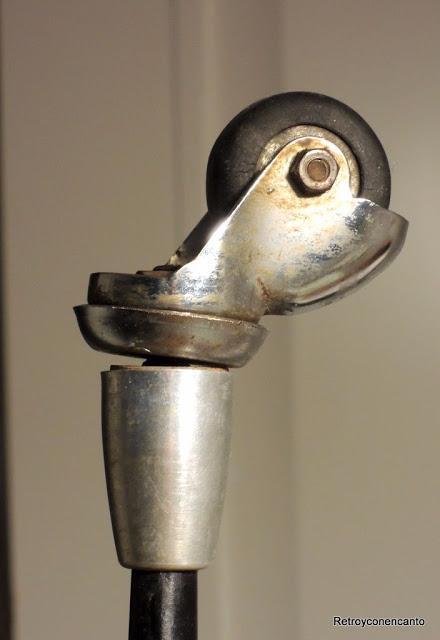 Esa mesa tan vintage... Esa mesa tan vintage...