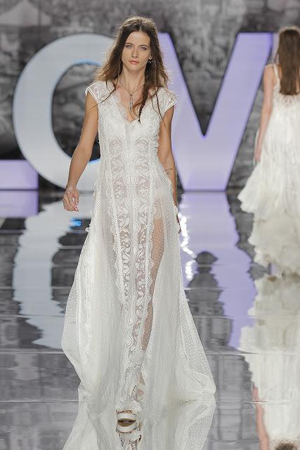 La Colección Boho Chic de YolanCris 2018 va dirigida a novias millenials atrevidas y provocativas sin dejar de ser elegantes