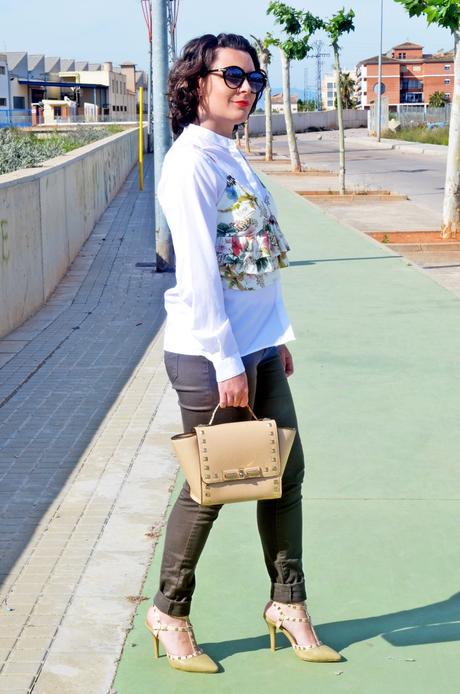 Superposición: Top sobre camisa