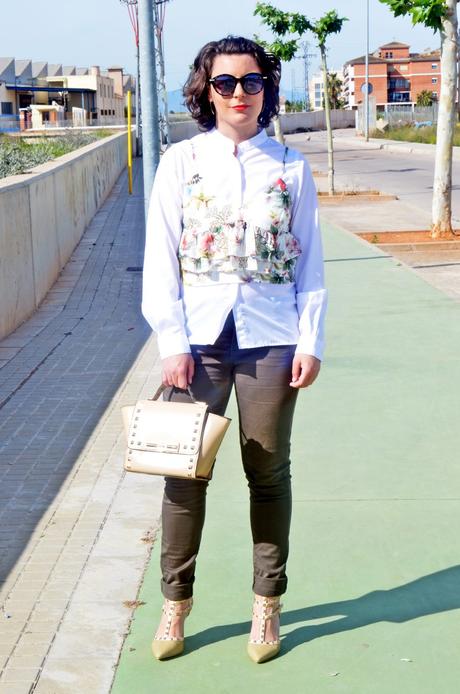 Superposición: Top sobre camisa