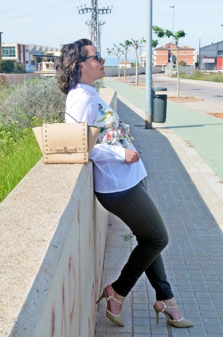 Superposición: Top sobre camisa