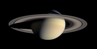 Cassini: su vida en fotografías