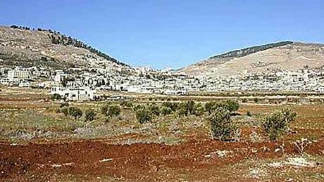 El Monte Ebal (a la derecha) en la actualidad