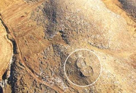 Vista aérea de uno de estos pies gigantes de piedra