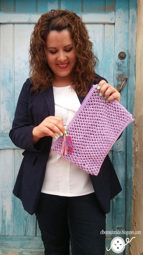 CLUTCH en punto garbanzo a crochet
