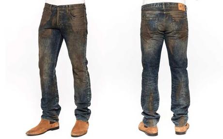 Jean con falso barro por 425 dólares hace estallar las redes en #EEUU  #Moda