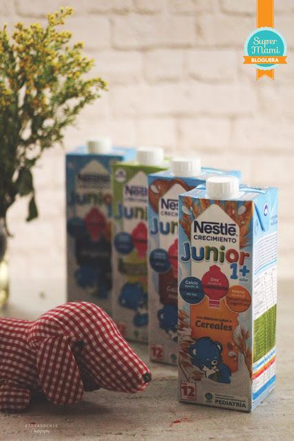 Batido de fresas con  Nestlé Junior Crecimiento #supermaminestlé