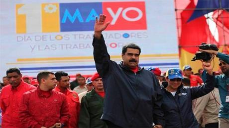 Maduro convoca una Asamblea Nacional Constituyente