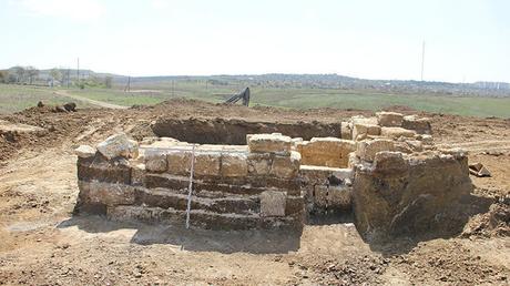 Crimea: Descubren una antigua cripta construida en la época de Alejandro Magno