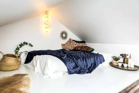 suelo de madera oscura estilo nórdico decoración interiores decoración atico blog decoración nórdica 