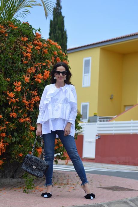 zara-frilled-shirt-jeans-outfit