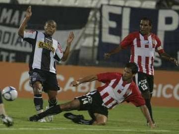 03 de Mayo en ALianza Lima [Mauro Guevgeozian]