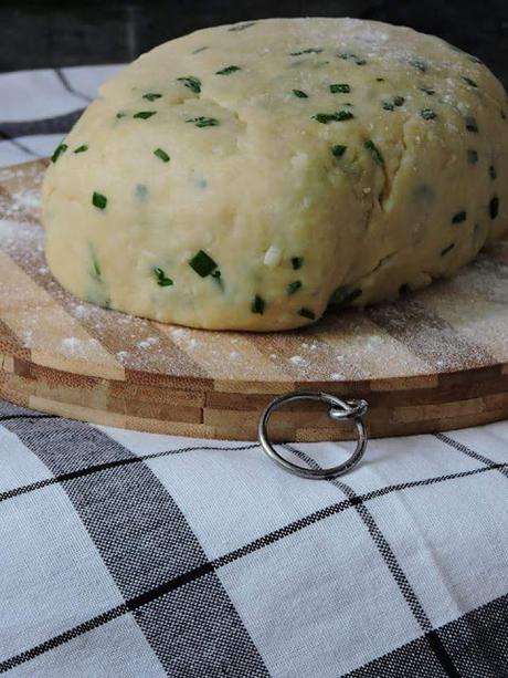 Scones (pogácsa) con cebollin y queso (sin levar y listos en 25 minutos)