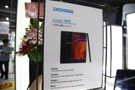 Doogee Mix, otro dispositivo más sin marcos