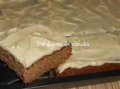 Bizcocho pera frosting queso