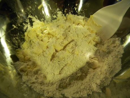 Mini hojaldres rellenos de arequipe