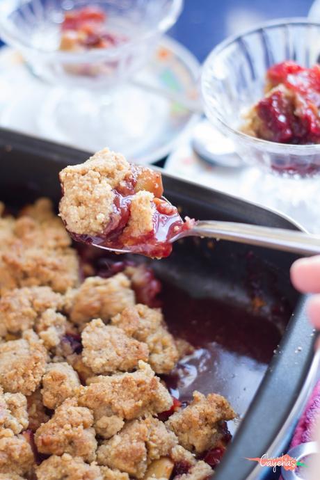 Crumble de manzanas y moras