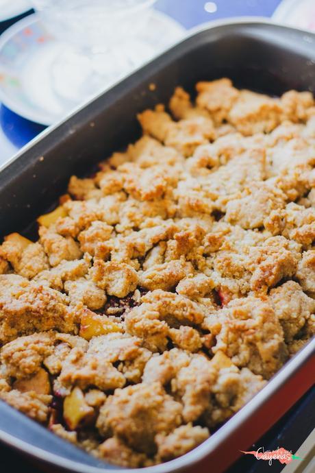 Crumble de manzanas y moras