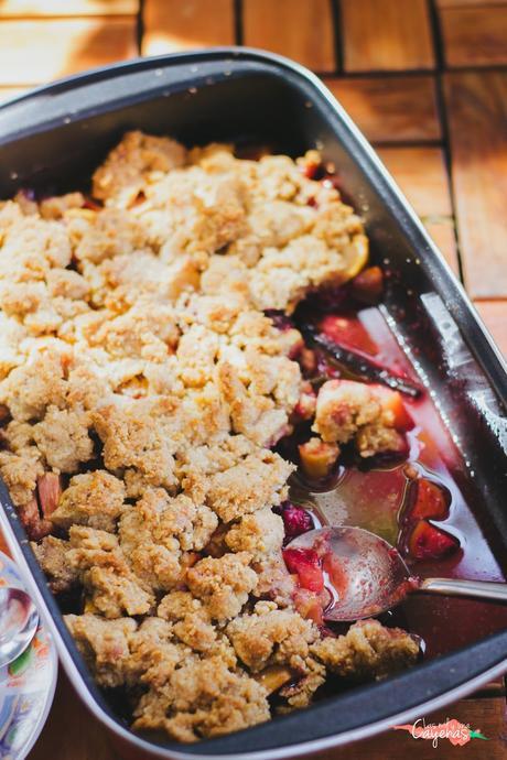 Crumble de manzanas y moras