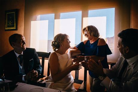 miradas-novios-banquete-fotografia-boda-teruel