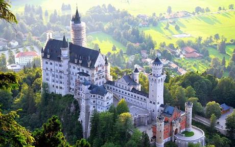 El Castillo De Neuschwanstein En Bavaria Es Un Hermoso Lugar De Cuento De Hadas!