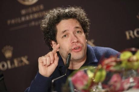 Gustavo Dudamel (@GustavoDudamel) se rebela y le dice a Maduro: ¡Ya basta!  #Venezuela