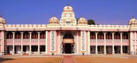 SUNDARAM - Bhagawan's mandir at Chennai. The name means 'Beauty'. It was the venue of the beautiful dialogue on surrender.