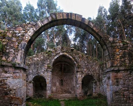 De Buelna a Pimiango (Senda costera por Cobijeru , El Pindal y Monasterio de Tina)