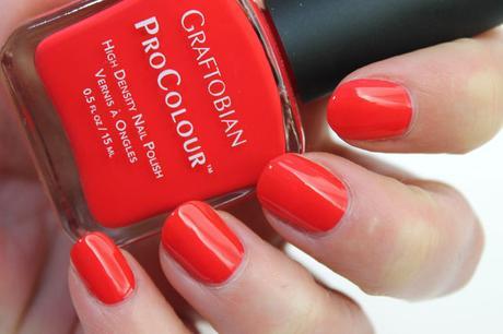ESMALTES DE UÑAS GRAFTOBIAN | opinión y review spicy coral graftobian swatch