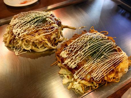 Okonomiyaki, un delicioso plato japonés