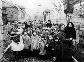 Familias de judíos alemanes, huyendo de la barbarie nazi.