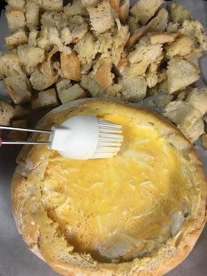 Crema De Queso En Hogaza De Pan De Ajo