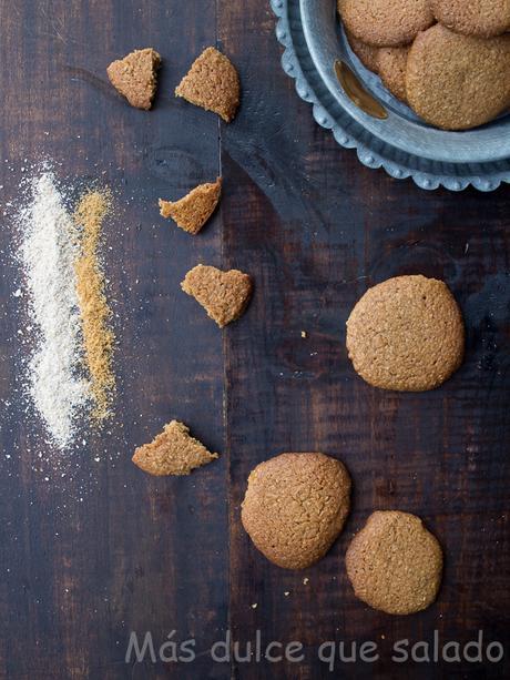 Galletas de harina de avena, espelta y panela