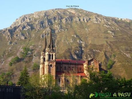 Basílica de Santa María la Real en Covadonga
