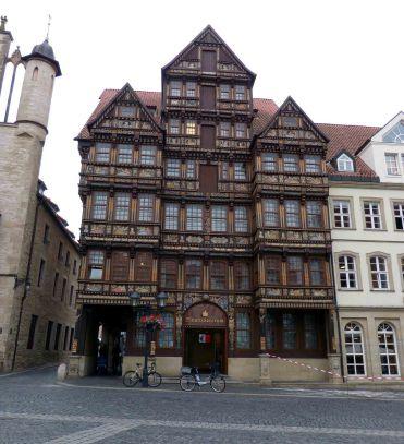 Alegorías matemáticas en la Casa Storre de Hildesheim